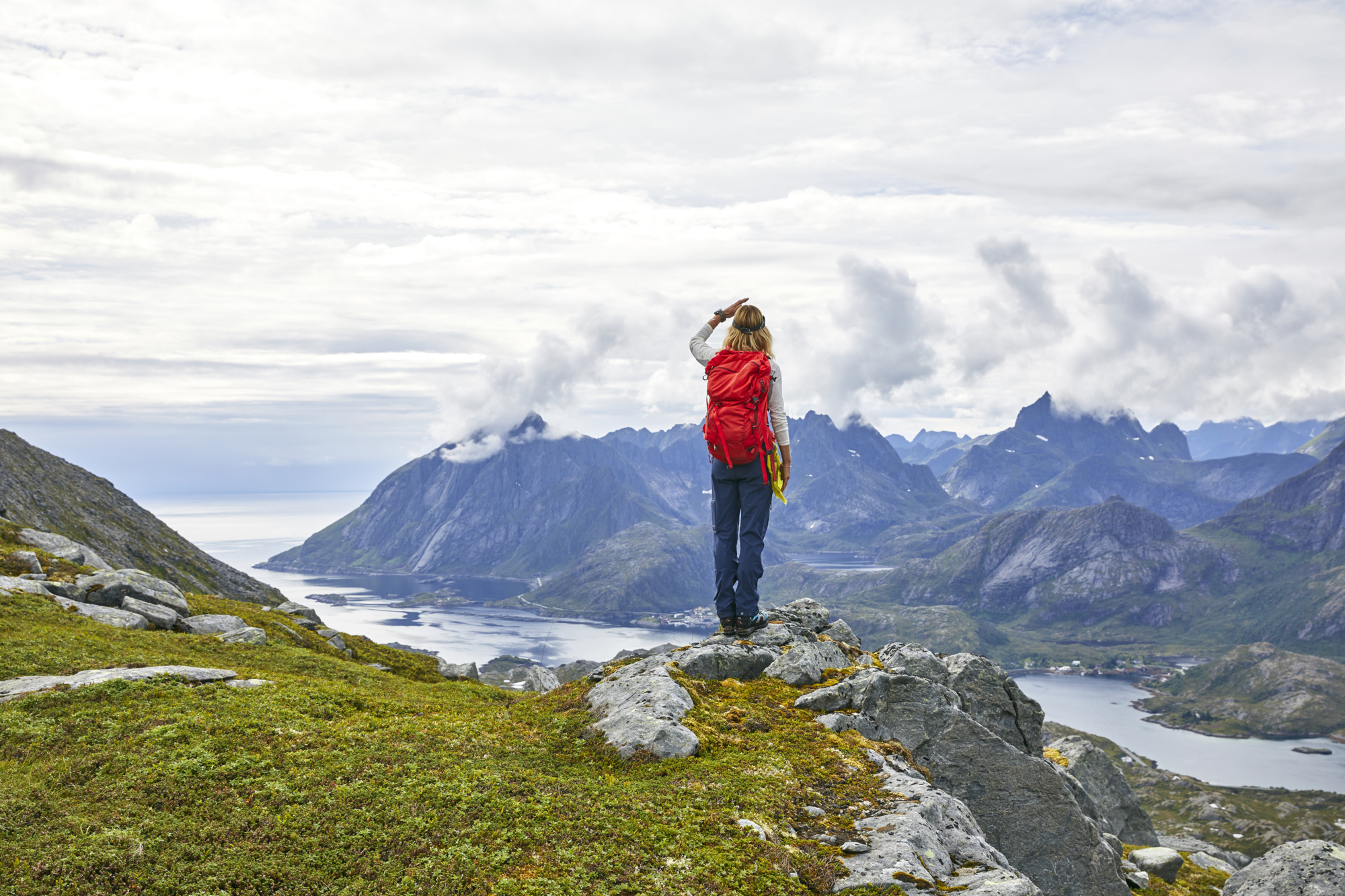 SS19-svalbard-hiking-lofoten2018@ChrisHolter 2 (1)