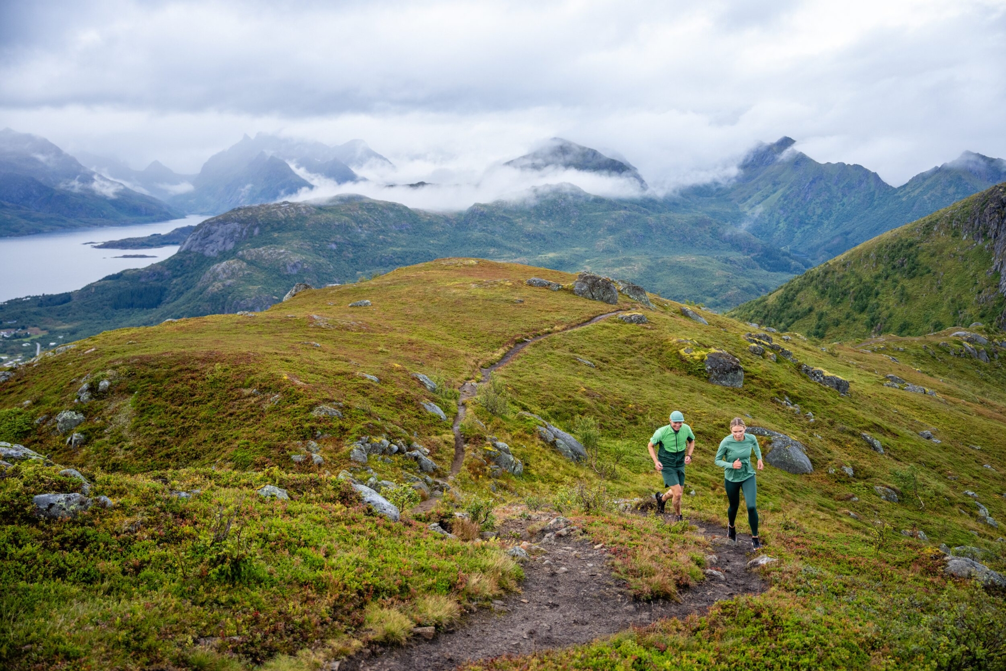 Running-SS27-senja-Risvær-_DSC7586